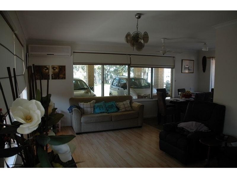 105 Torquay Road REDLAND BAY 4165, Redland Bay QLD 4165