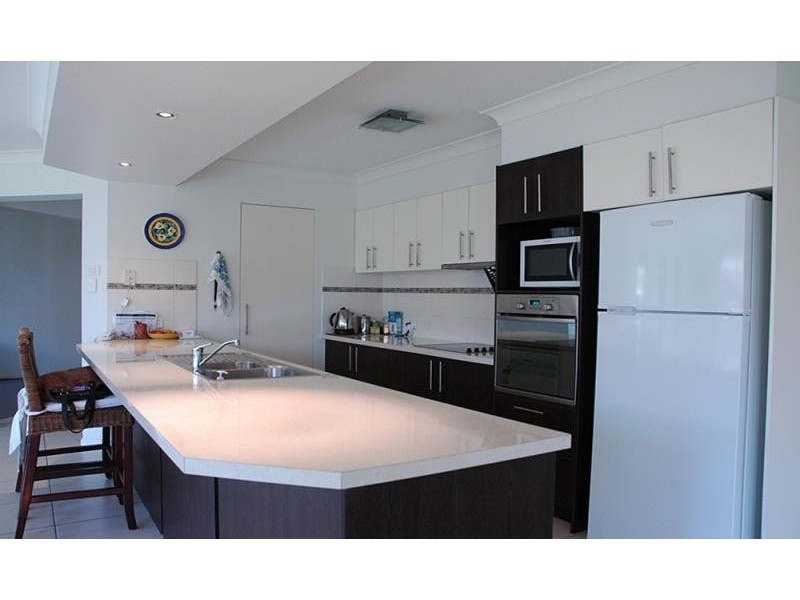 41 Sunningdale  Drive REDLAND BAY 4165, Redland Bay QLD 4165