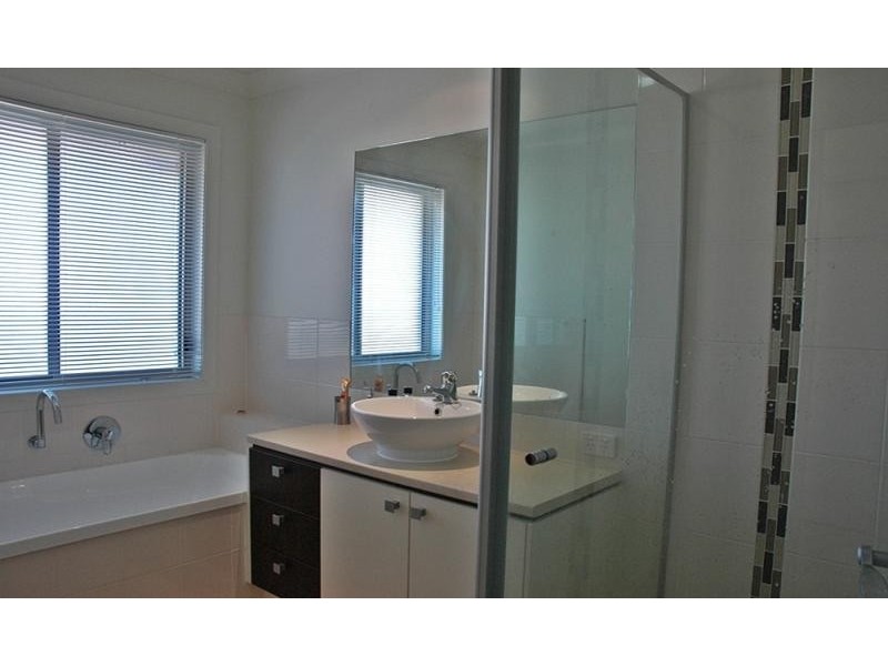 41 Sunningdale  Drive REDLAND BAY 4165, Redland Bay QLD 4165