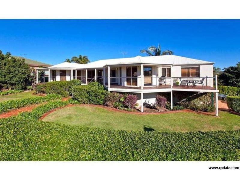 1 Bartlett Terrace, Redland Bay QLD 4165