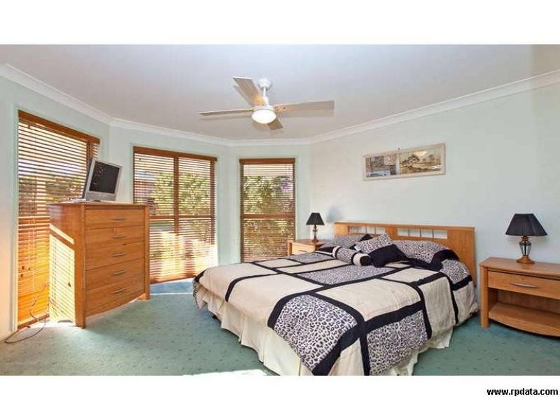 1 Bartlett Terrace, Redland Bay QLD 4165