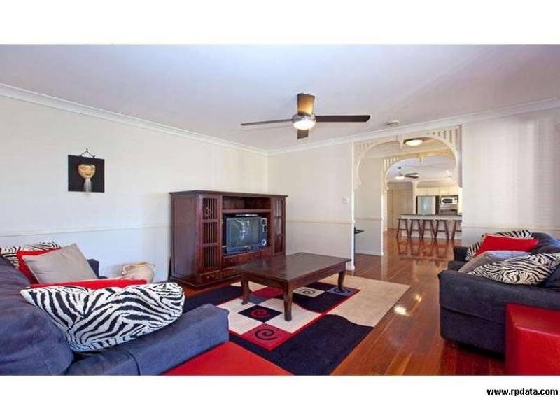 1 Bartlett Terrace, Redland Bay QLD 4165