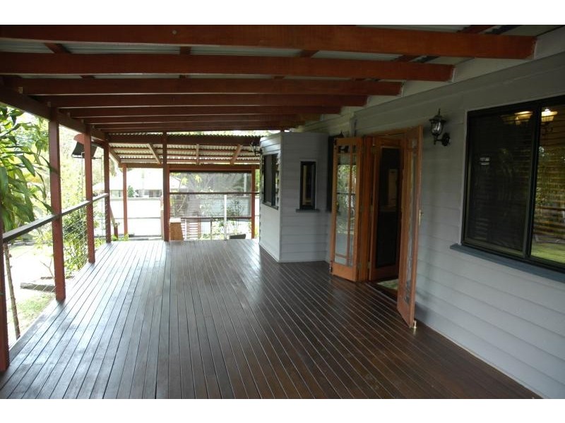 6 Oakland Avenue REDLAND BAY 4165, Redland Bay QLD 4165