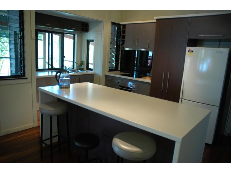 6 Oakland Avenue REDLAND BAY 4165, Redland Bay QLD 4165