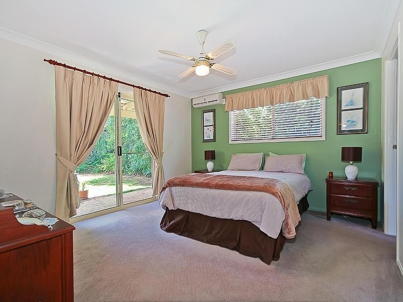 15 BURGUNDY Crescent, Thornlands QLD 4164
