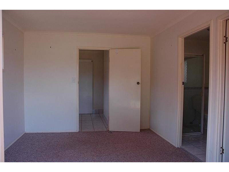 189 BROADWATER Terrace, Redland Bay QLD 4165