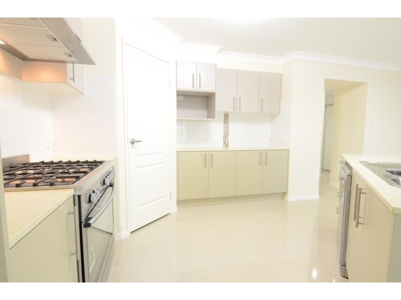 16 Park Edge Place REDLAND BAY 4165, Redland Bay QLD 4165