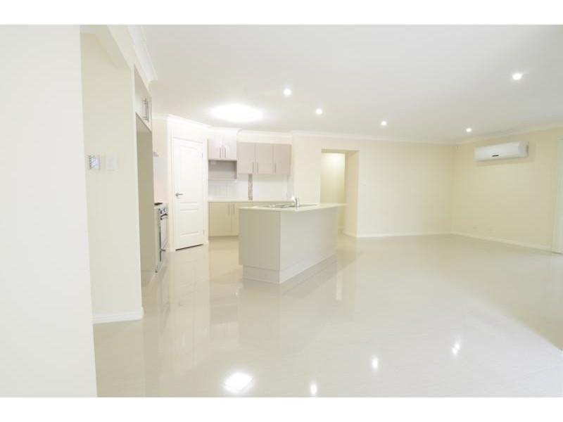 16 Park Edge Place REDLAND BAY 4165, Redland Bay QLD 4165