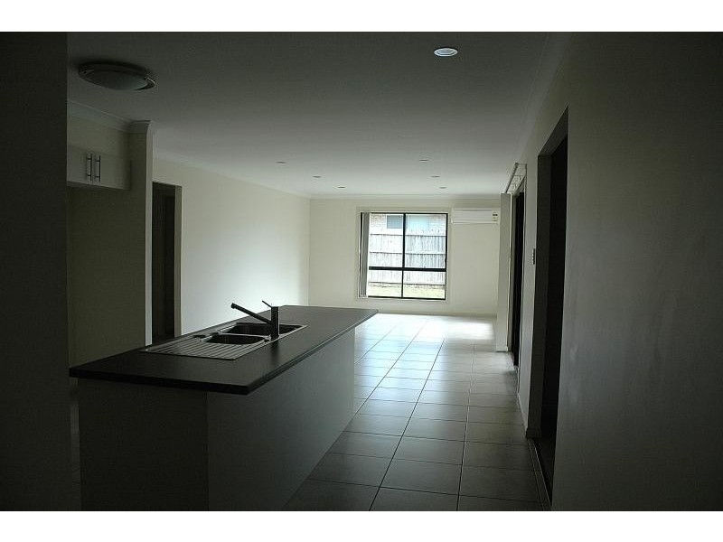 13 Lizard Place REDLAND BAY 4165, Redland Bay QLD 4165