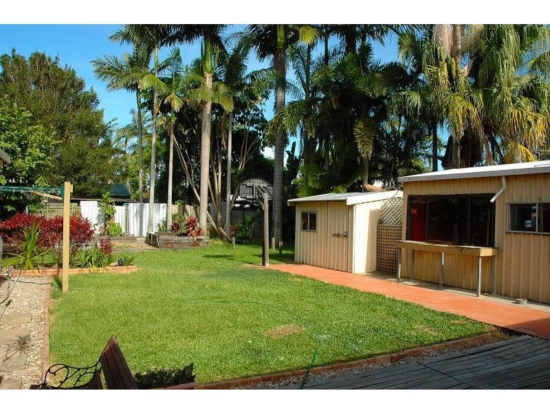 166 MAIN Street, Redland Bay QLD 4165