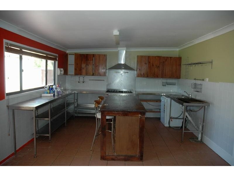 166 MAIN Street, Redland Bay QLD 4165