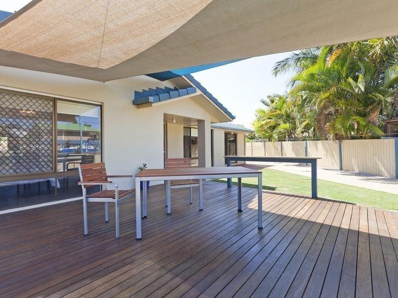 5 Sandra  Court REDLAND BAY 4165, Redland Bay QLD 4165