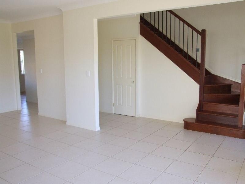 6 ST CLAIR Court, Redland Bay QLD 4165