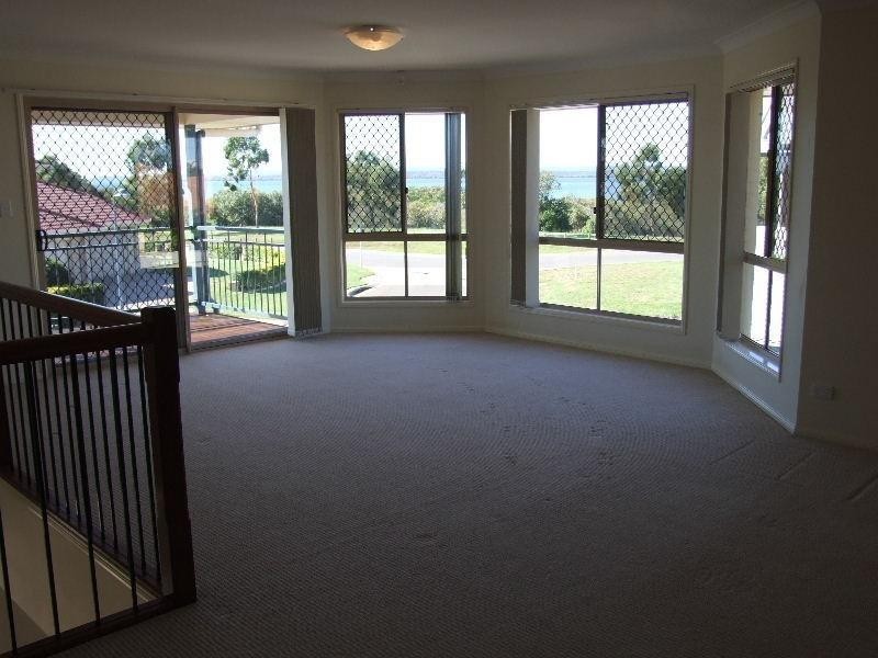 6 ST CLAIR Court, Redland Bay QLD 4165