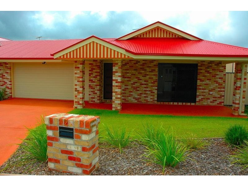 2 DALY Place, Redland Bay QLD 4165