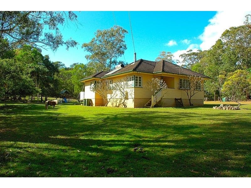 2 BOORALIE Street, Burbank QLD 4156