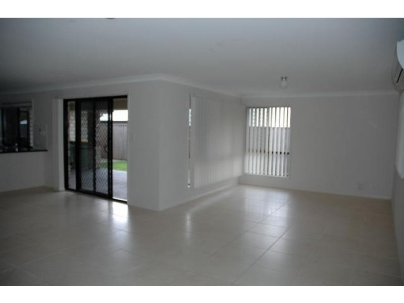 60 Ebony Crescent REDLAND BAY 4165, Redland Bay QLD 4165