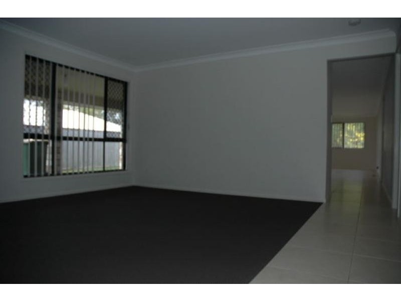 60 Ebony Crescent REDLAND BAY 4165, Redland Bay QLD 4165