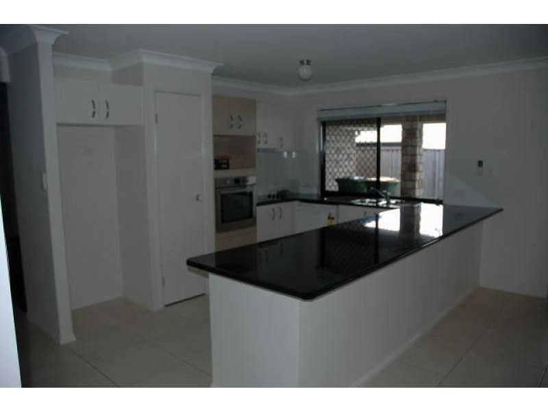 60 Ebony Crescent REDLAND BAY 4165, Redland Bay QLD 4165