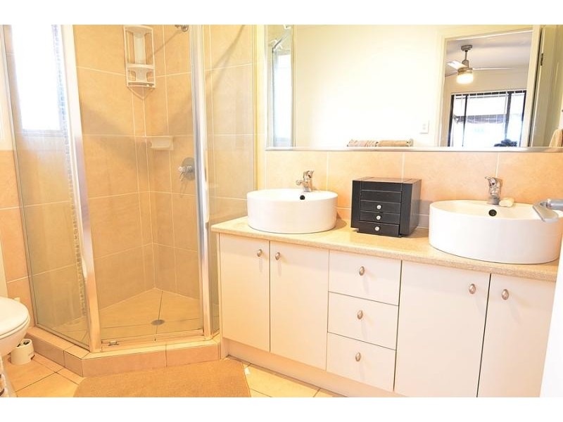 11 Pitman Place REDLAND BAY 4165, Redland Bay QLD 4165