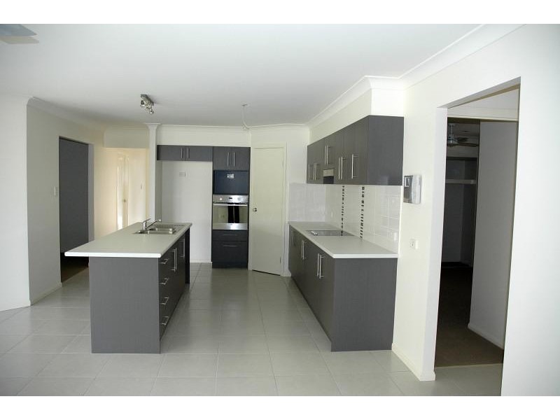 13 Pentecost Place REDLAND BAY 4165, Redland Bay QLD 4165