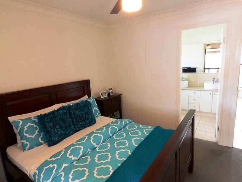 11 PITMAN Place, Redland Bay QLD 4165