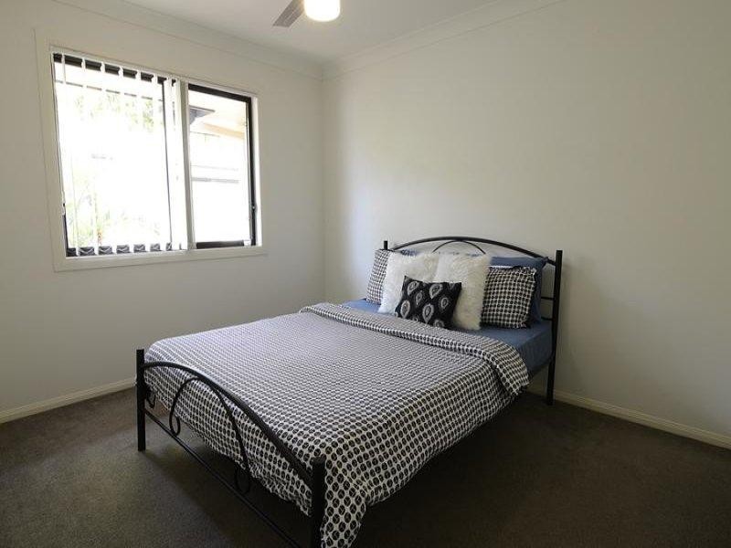 11 PITMAN Place, Redland Bay QLD 4165