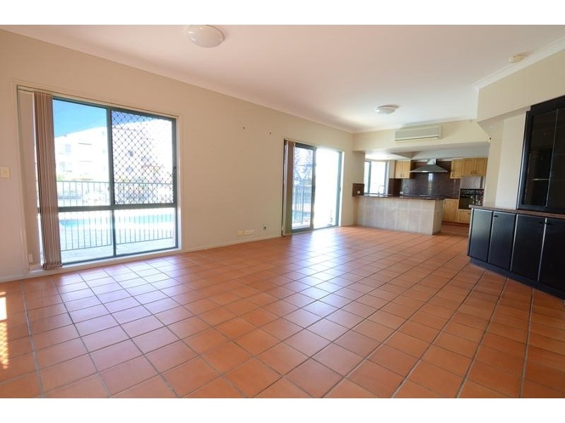 19 Madang Crescent RUNAWAY BAY 4216, Runaway Bay QLD 4216