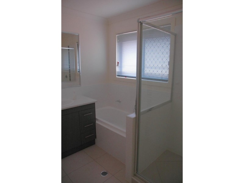 13 Pentecost Place REDLAND BAY 4165, Redland Bay QLD 4165