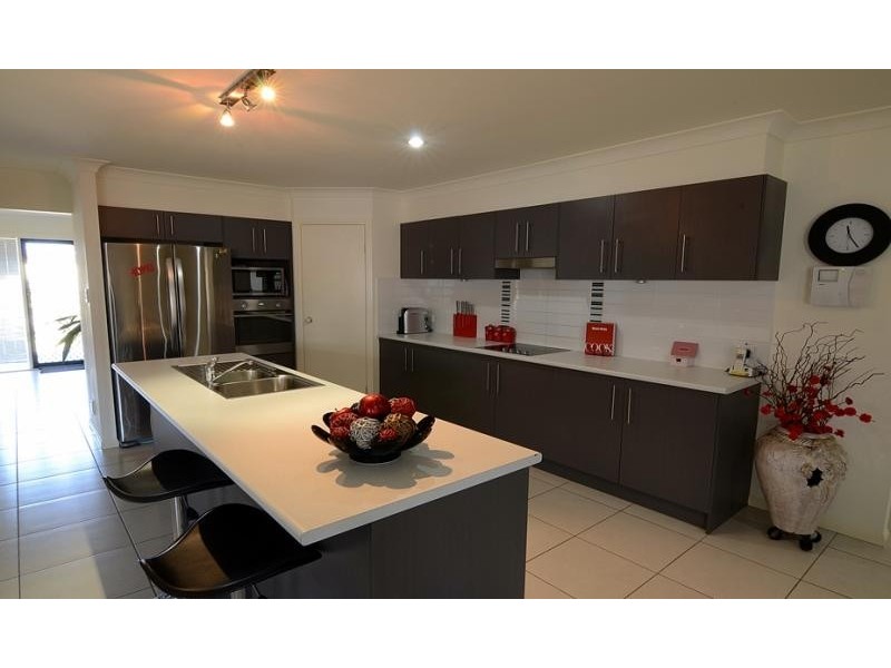 13 Pentecost Place REDLAND BAY 4165, Redland Bay QLD 4165