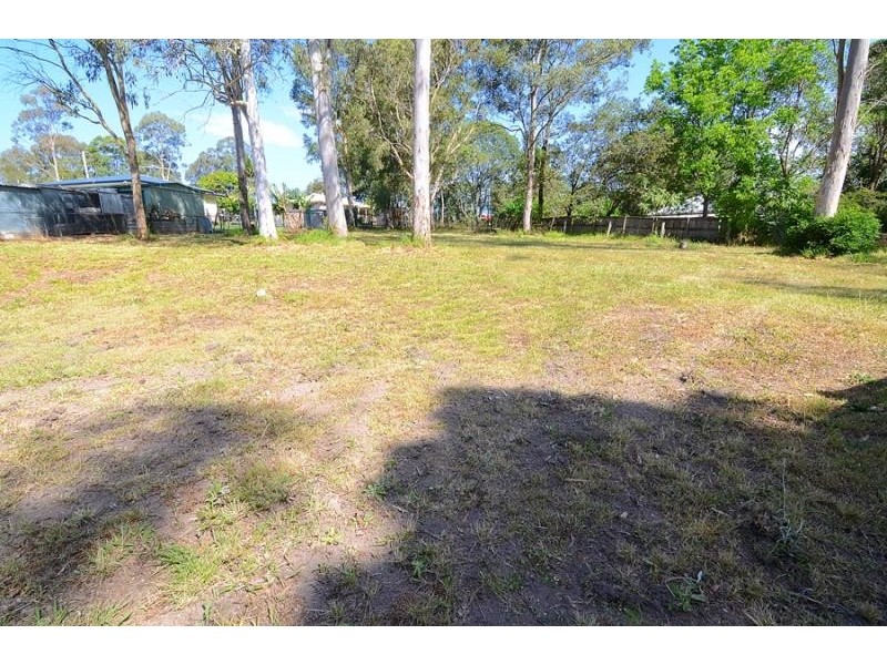 33 MURIEL Street, Redland Bay QLD 4165