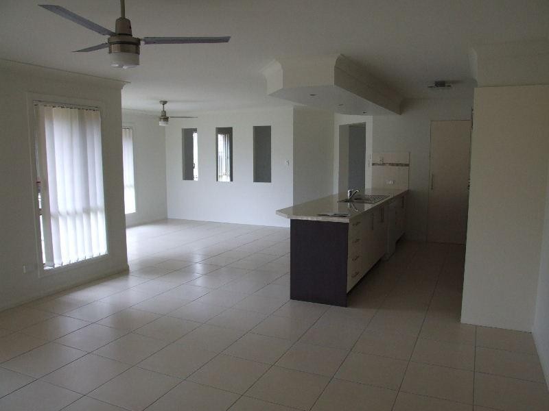 41 Sunningdale Drive REDLAND BAY 4165, Redland Bay QLD 4165