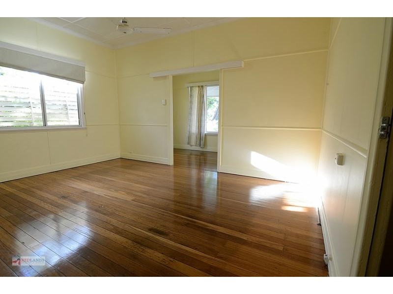 10 WEINAM Street, Redland Bay QLD 4165