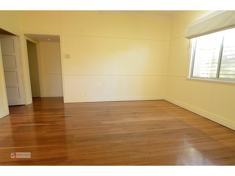 10 WEINAM Street, Redland Bay QLD 4165