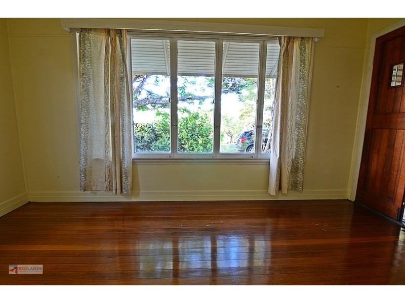 10 WEINAM Street, Redland Bay QLD 4165