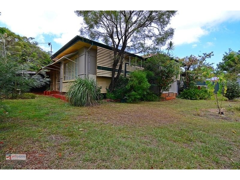 10 WEINAM Street, Redland Bay QLD 4165