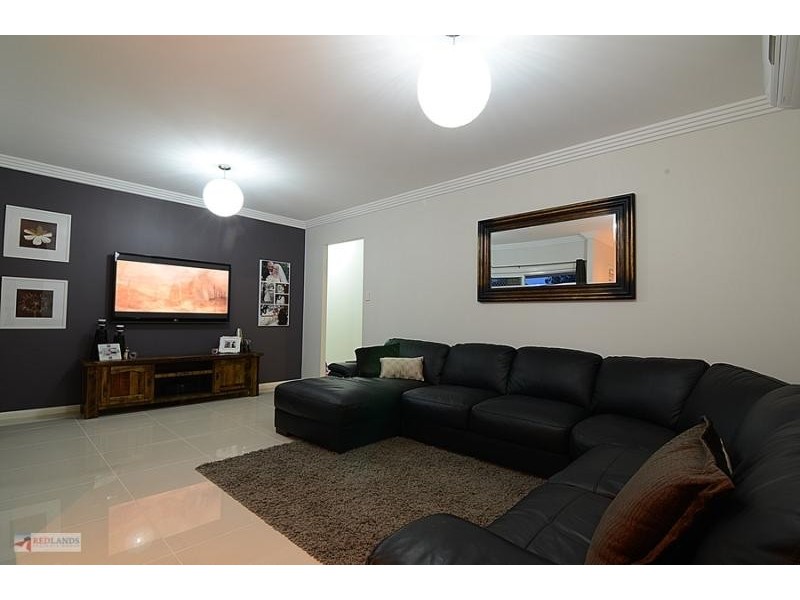 11 Pyrus Place, Redland Bay QLD 4165