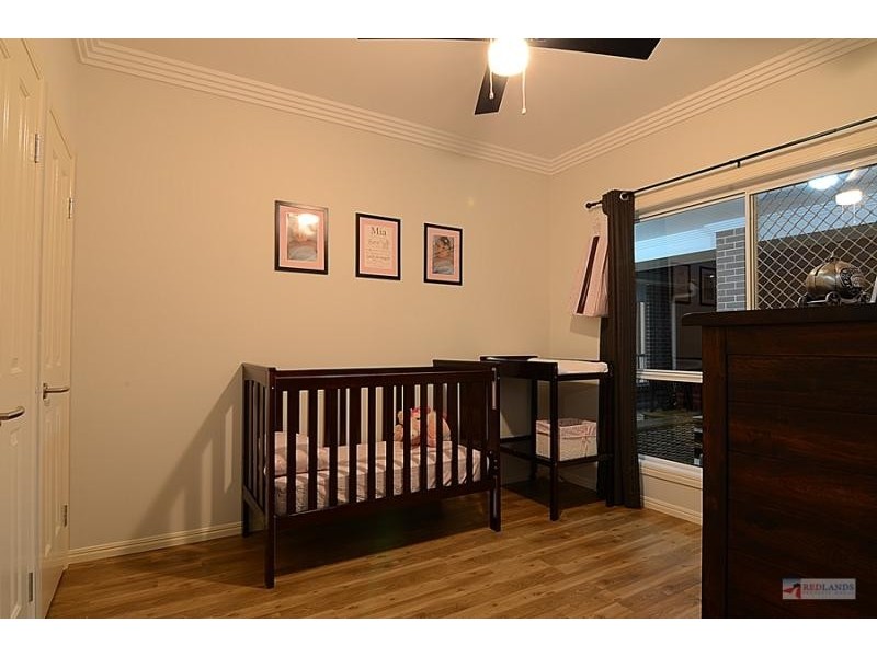 11 Pyrus Place, Redland Bay QLD 4165