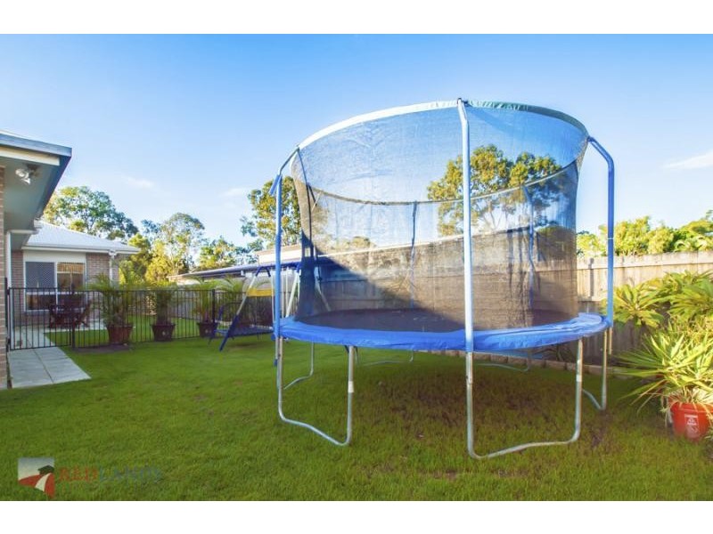 11 Pyrus Place, Redland Bay QLD 4165