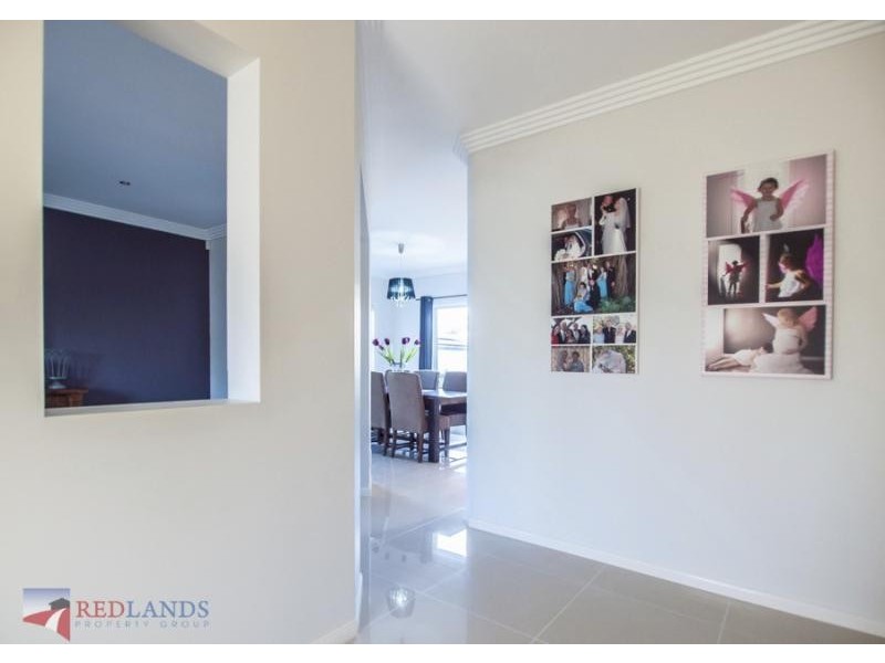 11 Pyrus Place, Redland Bay QLD 4165