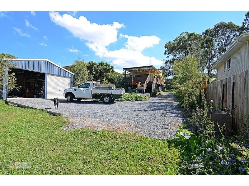 3 Albert  Street, Redland Bay QLD 4165