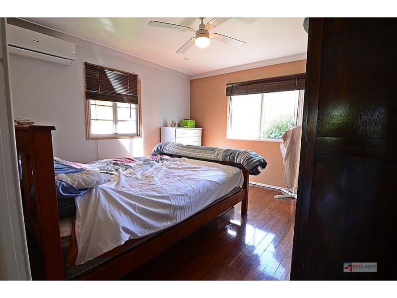 3 Albert  Street, Redland Bay QLD 4165
