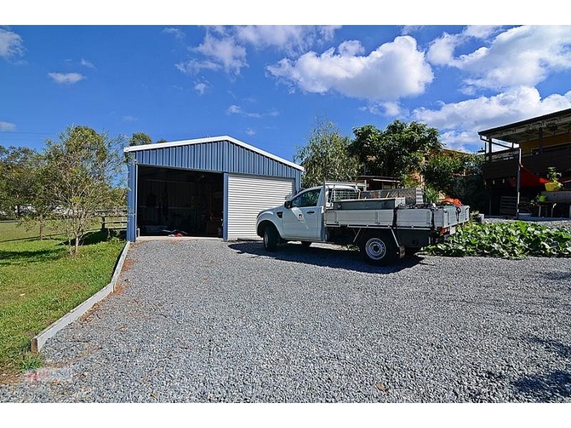 3 Albert  Street, Redland Bay QLD 4165