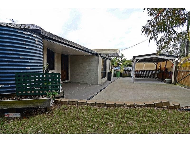 2 Michael  Street, Redland Bay QLD 4165