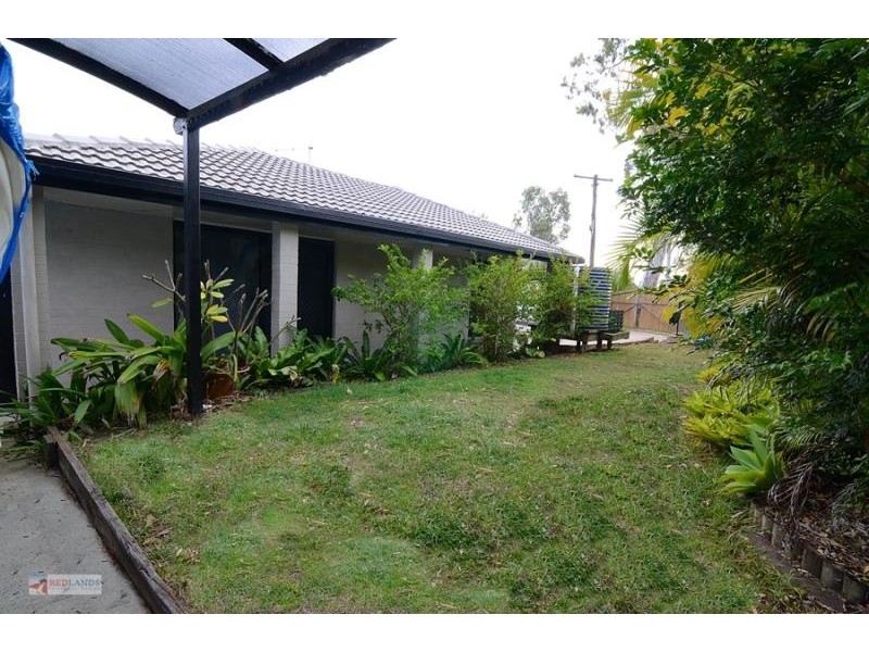 2 Michael  Street, Redland Bay QLD 4165