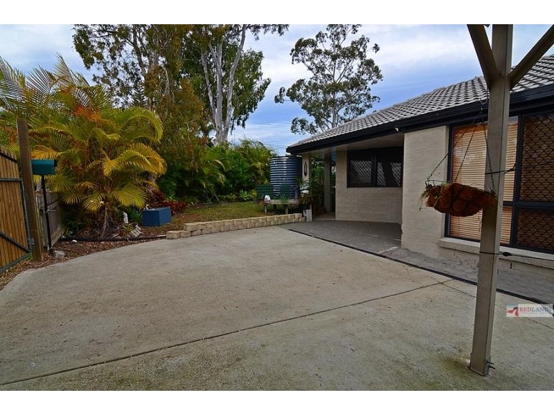 2 Michael  Street, Redland Bay QLD 4165