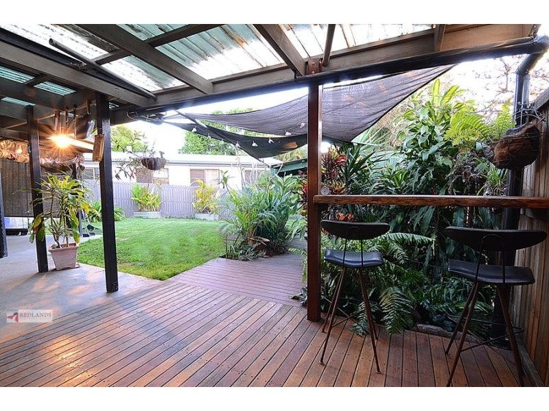 2 Michael  Street, Redland Bay QLD 4165