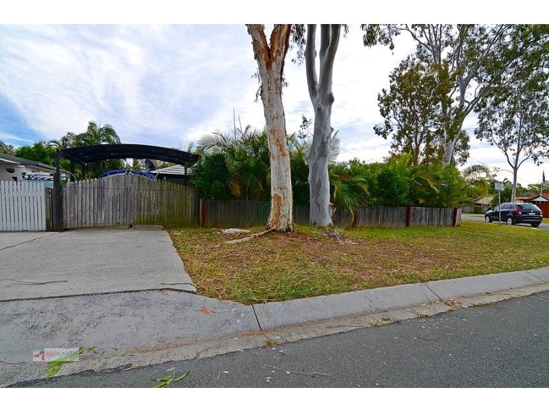 2 Michael  Street, Redland Bay QLD 4165