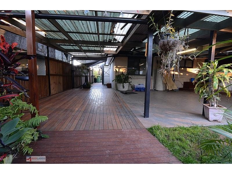 2 Michael  Street, Redland Bay QLD 4165