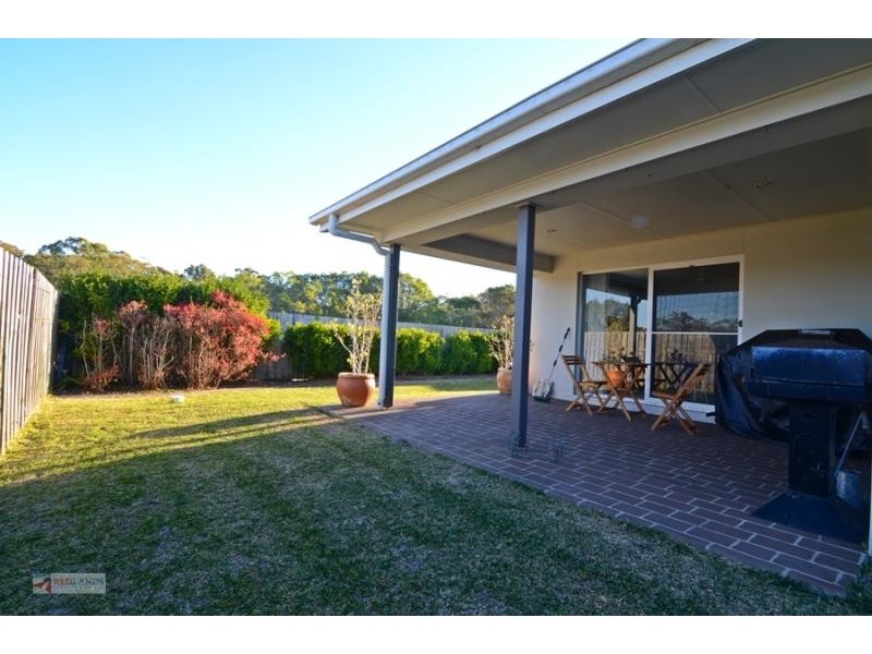 35 Aqua  Crescent, Redland Bay QLD 4165